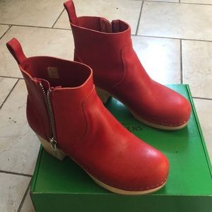 Swedish has been red emy boots size 9 / 39